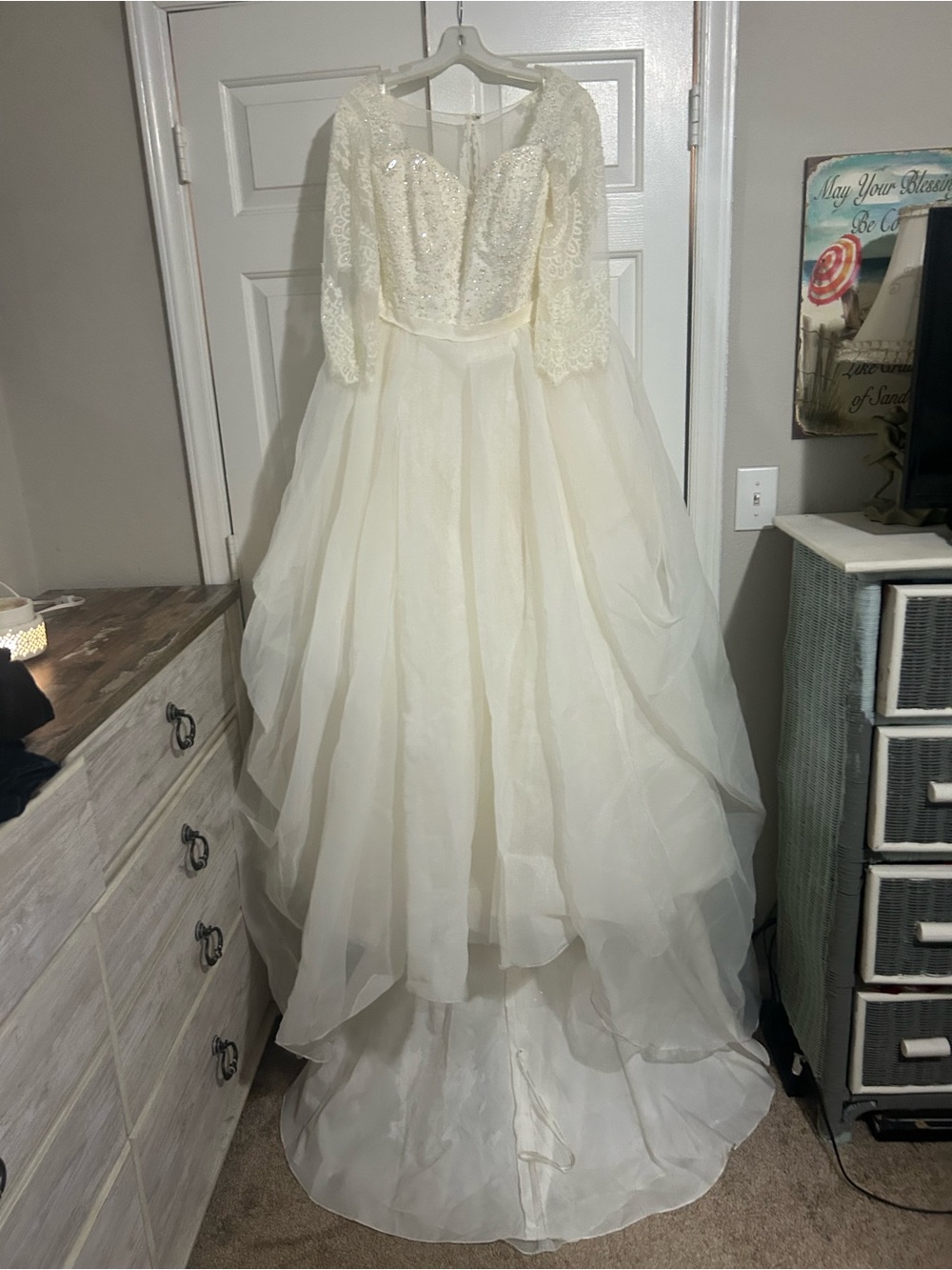 Ivory Oleg Cassini size 16W wedding dress never altered! - Picture 11 of 12